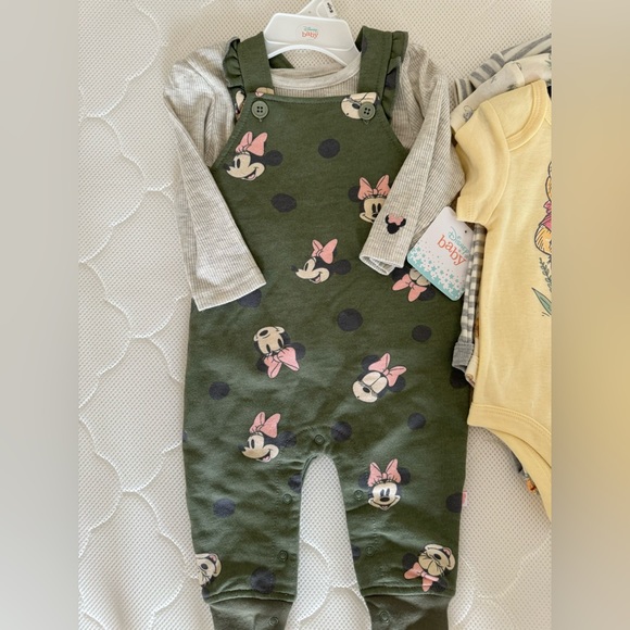Baby Girl Disney Outfits Bundle - Picture 2 of 5